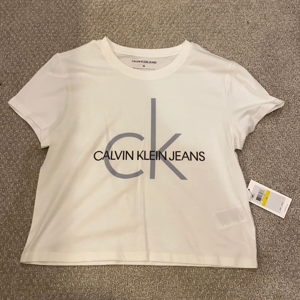 NWT calvin klein tshirt